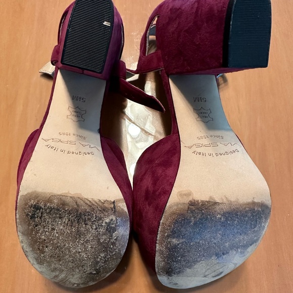 Beautiful color and high shoes size 5.5 - Picture 3 of 5